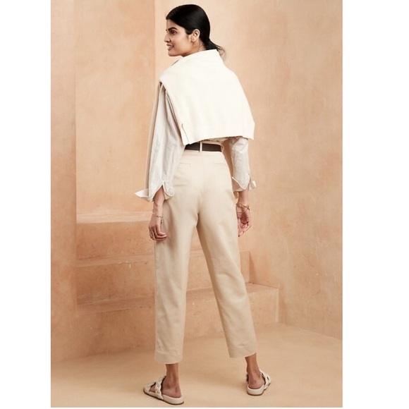 Banana Republic High Rise Pleated Straight Tapered Trouser Pant Neutral Beige 16 - Picture 2 of 10